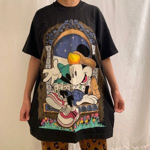 Vintage 90s Mickey Mouse Disney graphic tee